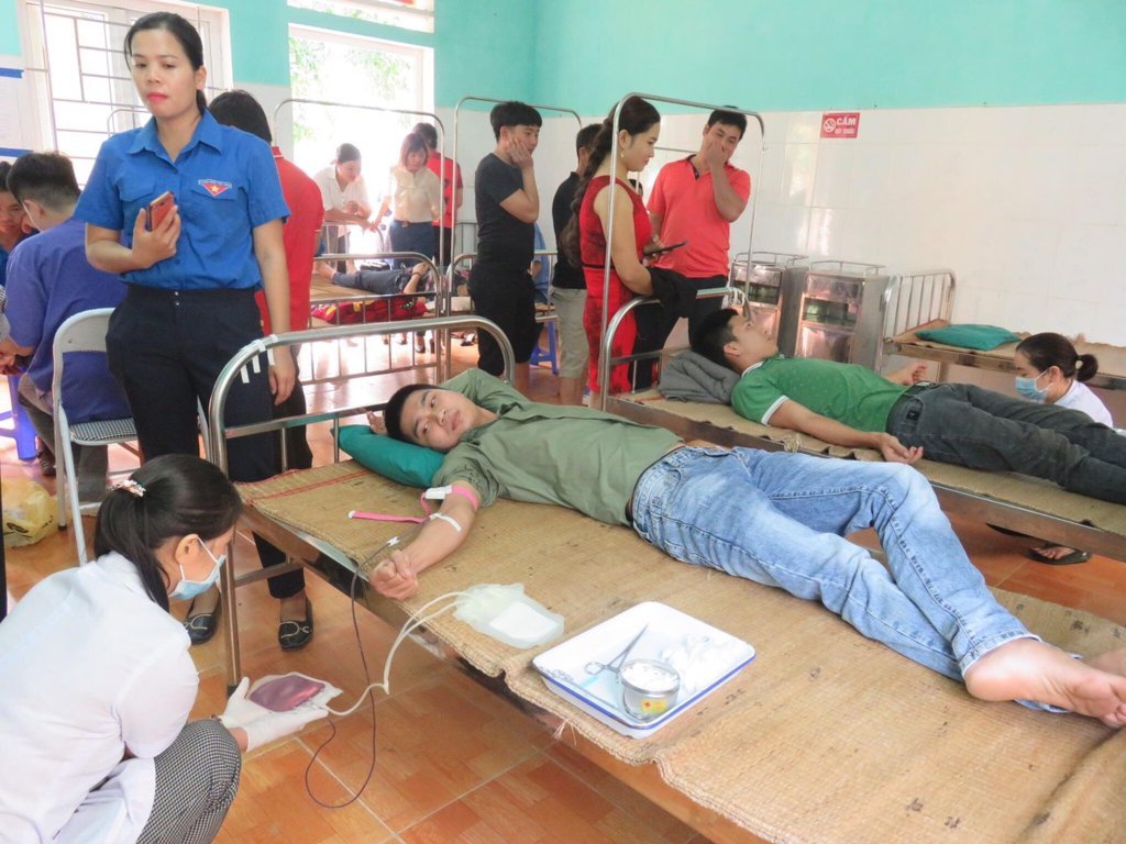 Bệnh viện đa khoa khu vực huyện Bắc Quang tổ chức tiếp nhận máu nhân đạo tại cụm xã Đồng Yên