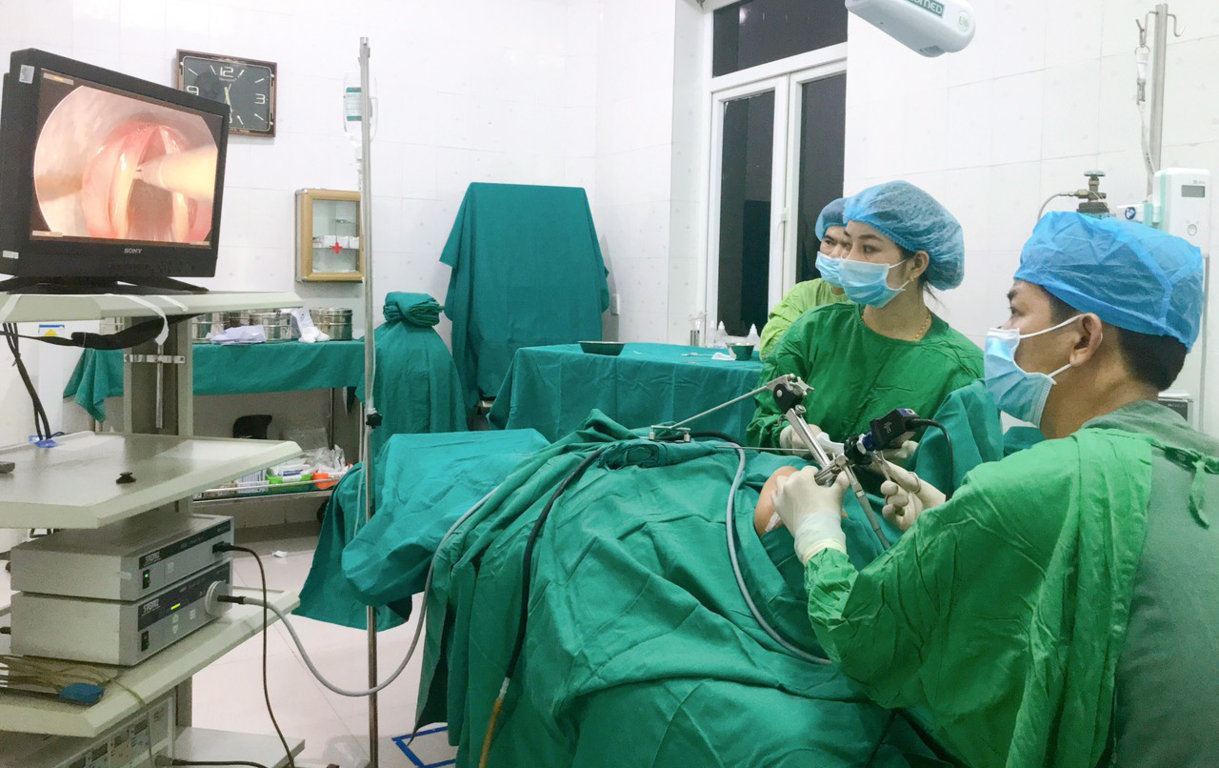 Bệnh viện đa khoa khu vực huyện Bắc Quang triển khai kỹ thuật nội soi vi phẫu điều trị bệnh lý thanh quản