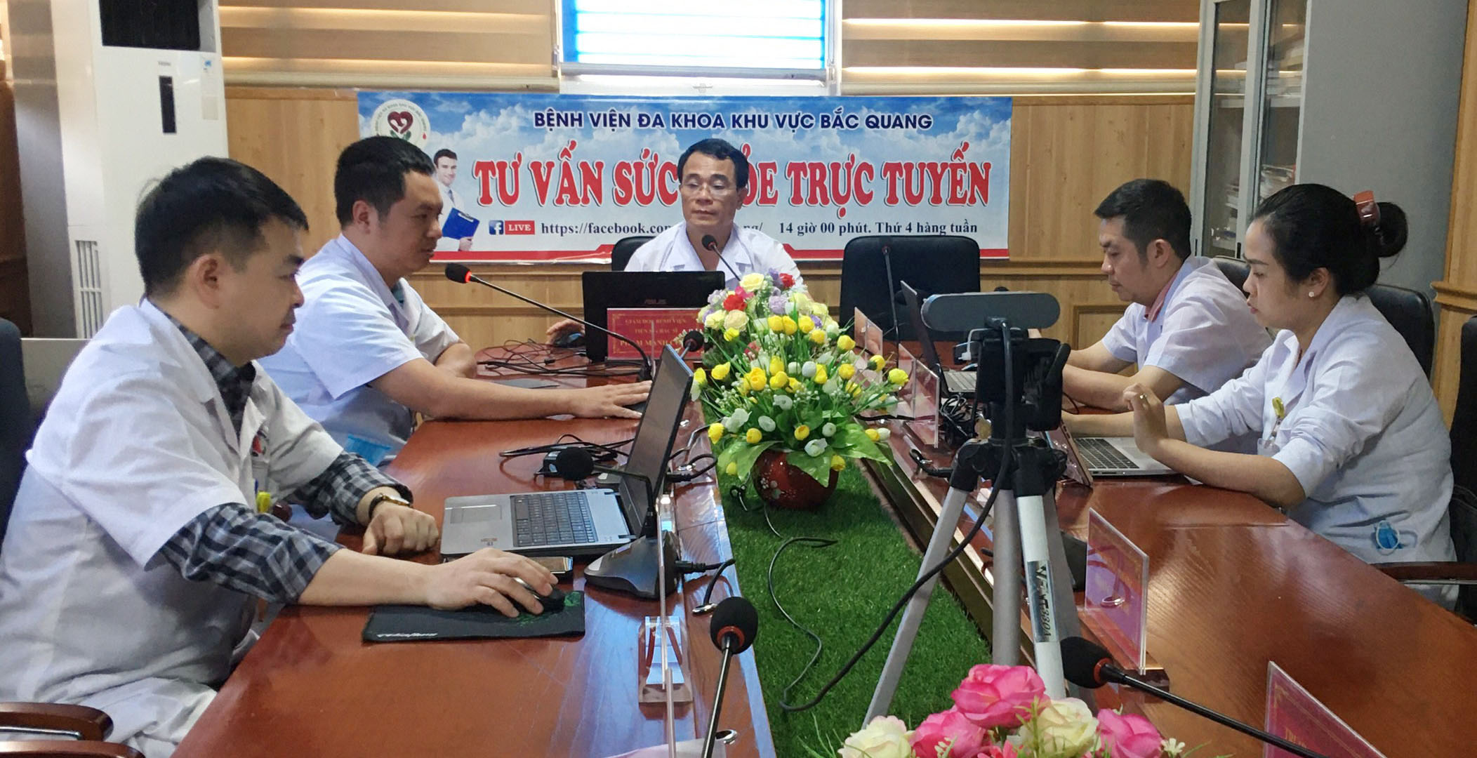 BVĐK khu vực Bắc Quang tư vấn trực tuyến với người bệnh