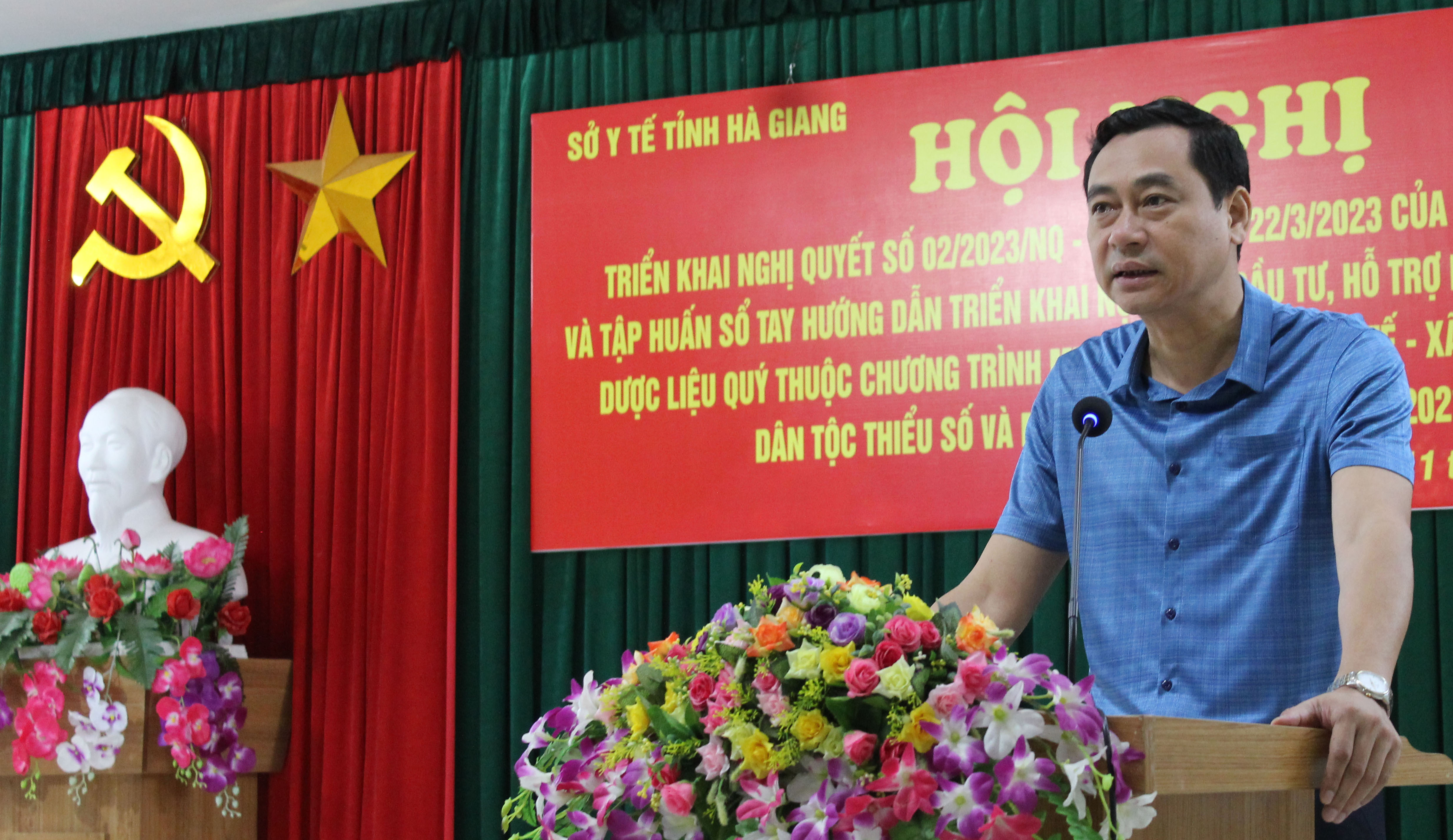 Đồng chí Nguyễn Văn Giao- Quyền Giám đốc Sở Y tế phát biểu tại Hội nghị