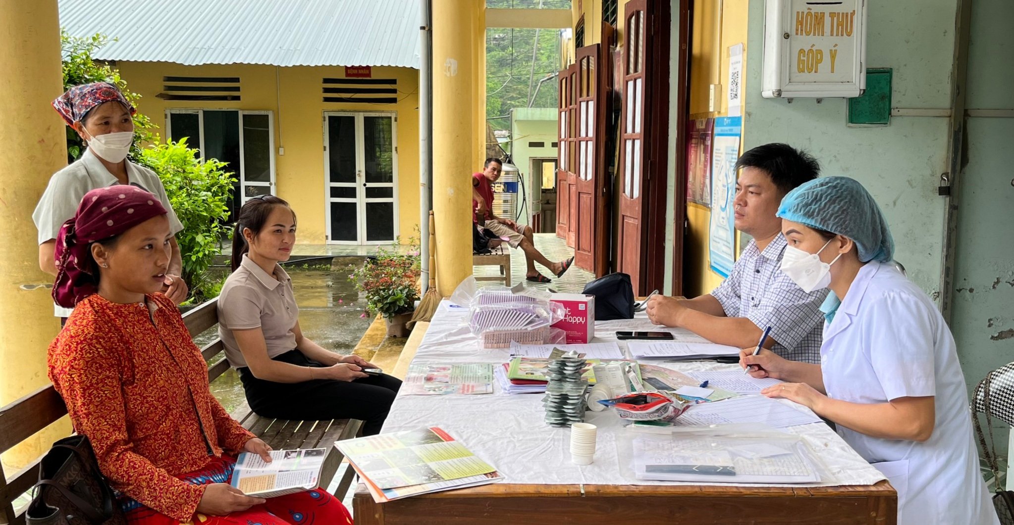 Tư vấn cho phụ nữ trong độ tuổi sinh đẻ về phòng ung thư đường sinh sản tại xã Minh Sơn, huyện Bắc Mê