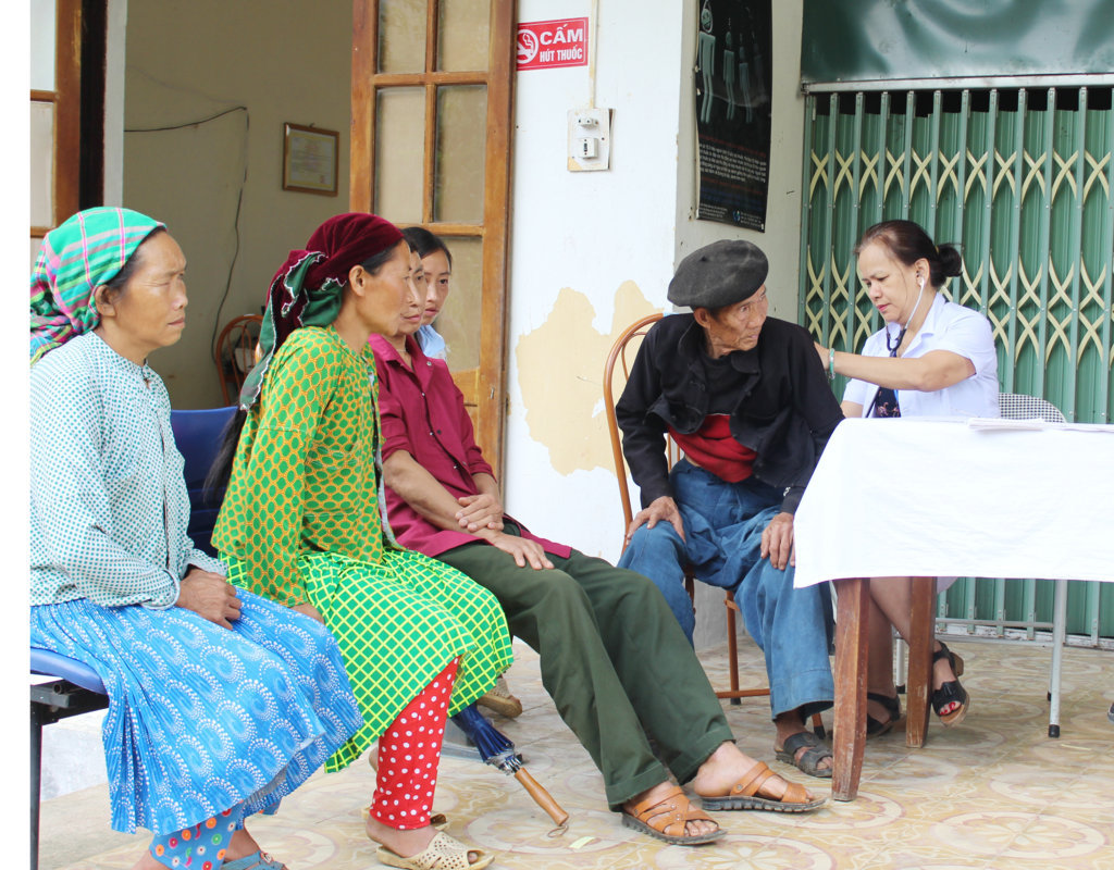 Đoàn y Bác sỹ Bệnh viện Lao và Bệnh phổi tỉnh khám, phát hiện bệnh lao tại xã Tả Phìn