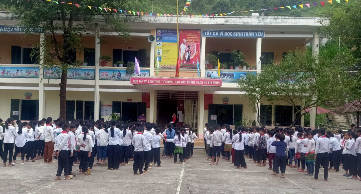Truyền thông phòng chống tác hại thuốc lá tại Trường THCS xã Bản Díu huyện Xín Mần