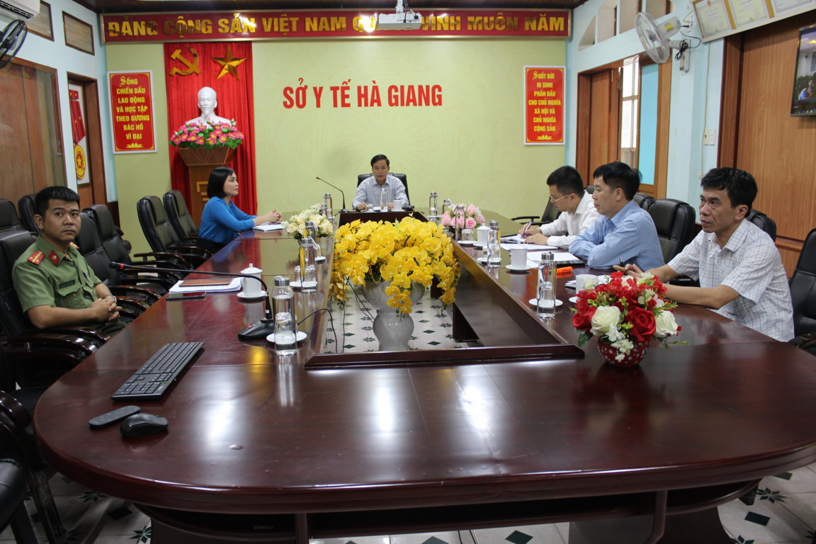 Các đại biểu dự hội nghị tại điểm cầu Hà Giang