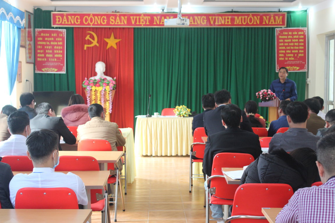 Đồng chí Nguyễn Văn Giao - Phó Giám đốc Sở Y tế kết luận buổi làm việc.