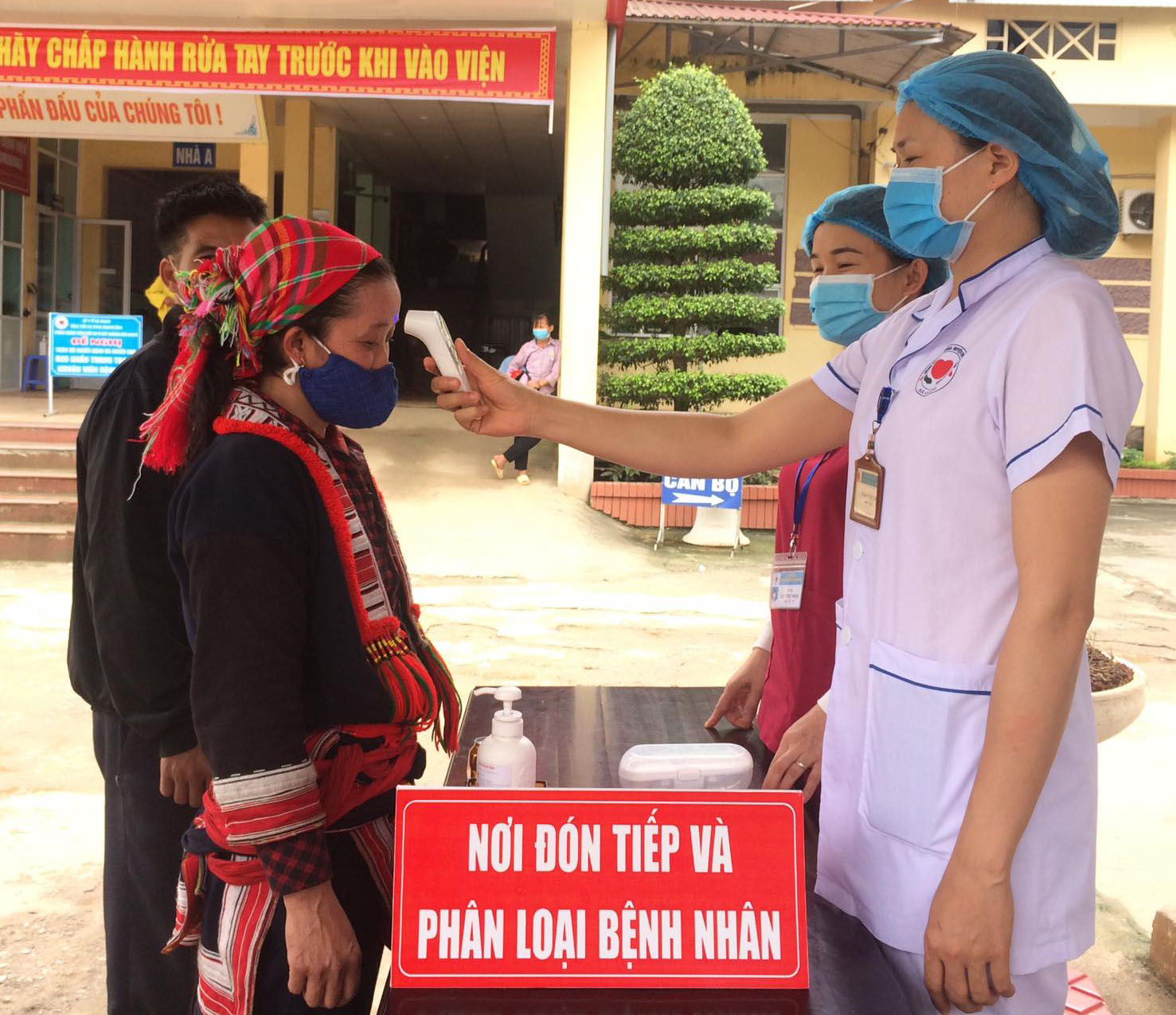 Bệnh viện đa khoa huyện Quang Bình triển khai các biện pháp phòng chống dịch bệnh Covid-19