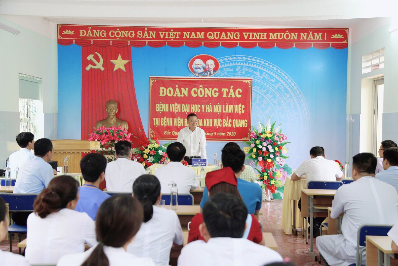 Bệnh viện Đại học Y Hà Nội làm việc với Bệnh viện ĐKKV Bắc Quang về triển khai mô hình Khám chữa bệnh từ xa