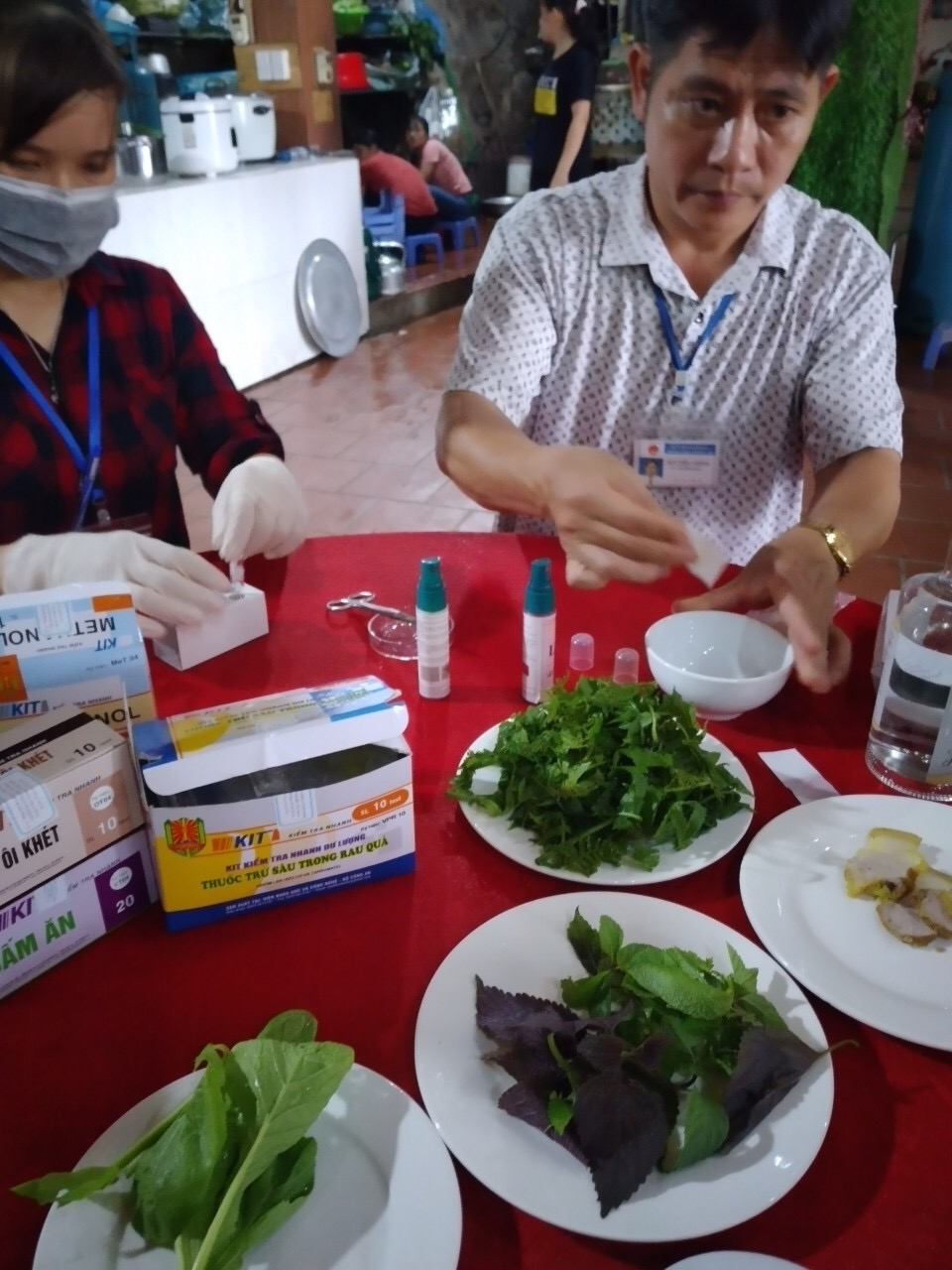 Trung tâm Y tế huyện Bắc Mê tăng cường kiểm tra an toàn thực phẩm phục vụ Đại hội Đảng bộ huyện lần thứ X, nhiệm kỳ 2020-2025