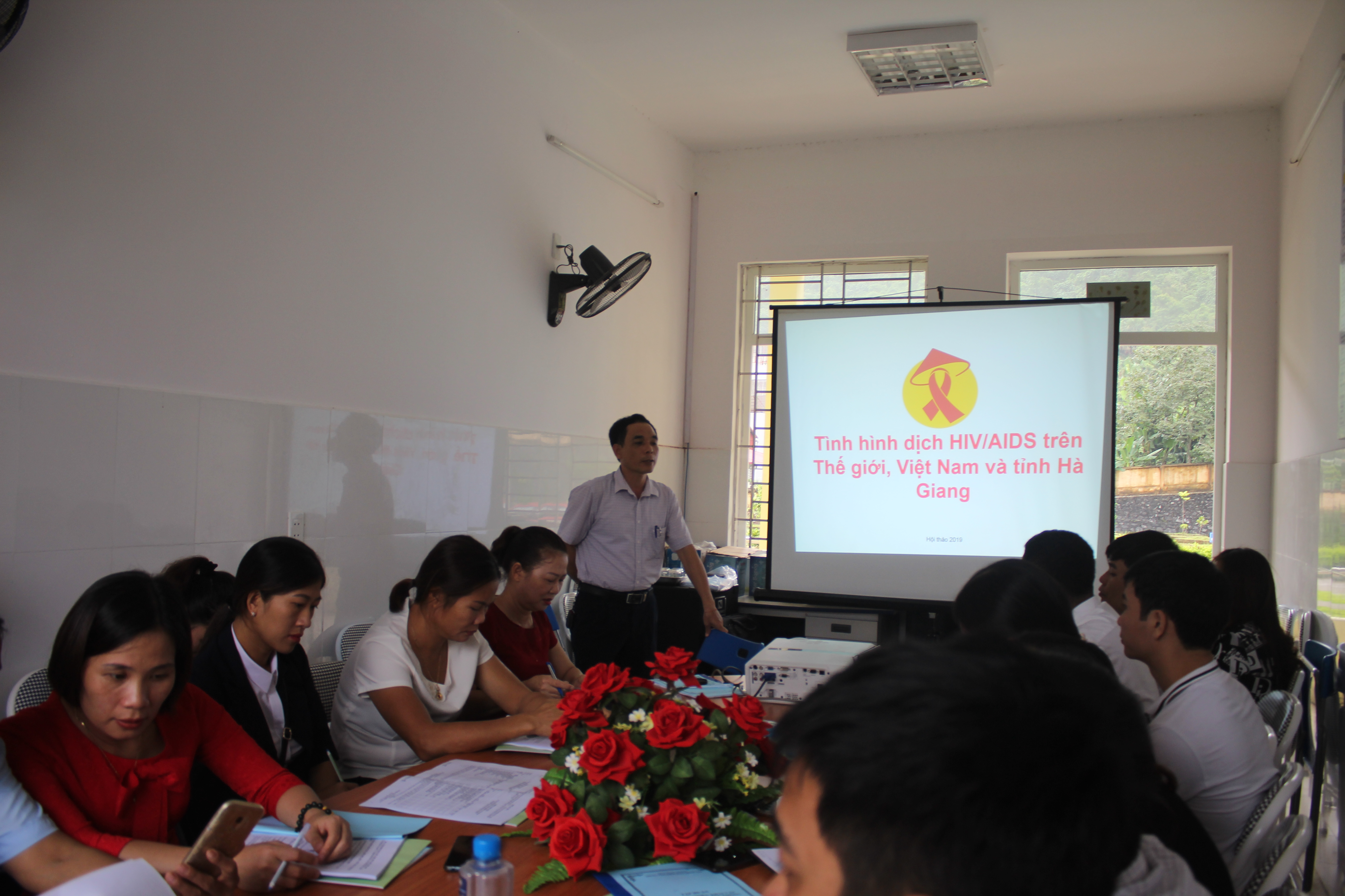 Tập huấn về phòng chống HIV/AIDS cho chuyên trách tuyến huyện, xã tại Bắc Quang