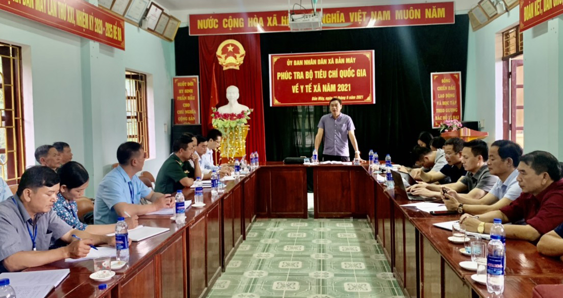 Đ/c Nguyễn Văn Giao – Quyền Giám đốc Sở Y tế triển khai phúc tra tại xã Bản Máy huyện Hoàng Su Phì