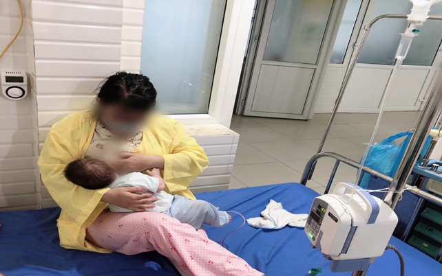 Bệnh viện Đa khoa khu vực Bắc Quang cấp cứu thành công Sản phụ cùng con nhỏ 3 tháng tuổi uống thuốc diệt cỏ tự tử