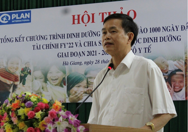 Đồng chí Nguyễn Đình Dích, Giám đốc Ban điều hành dự án Plan Sở Y tế phát biểu khai mạc Hội nghị