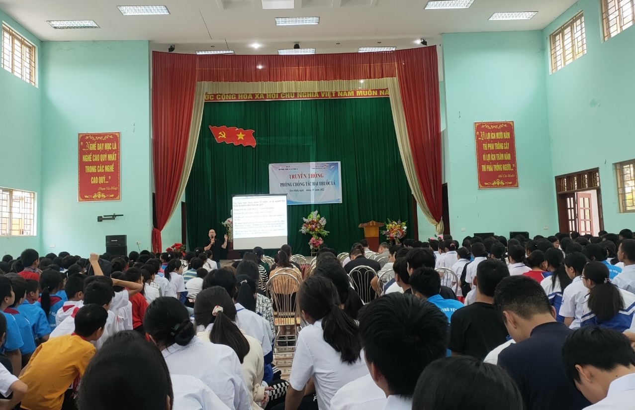 Tổ chức truyền thông phòng chống tác hại của thuốc lá tai Trường PTDTNT- THCS huyện Yên Minh