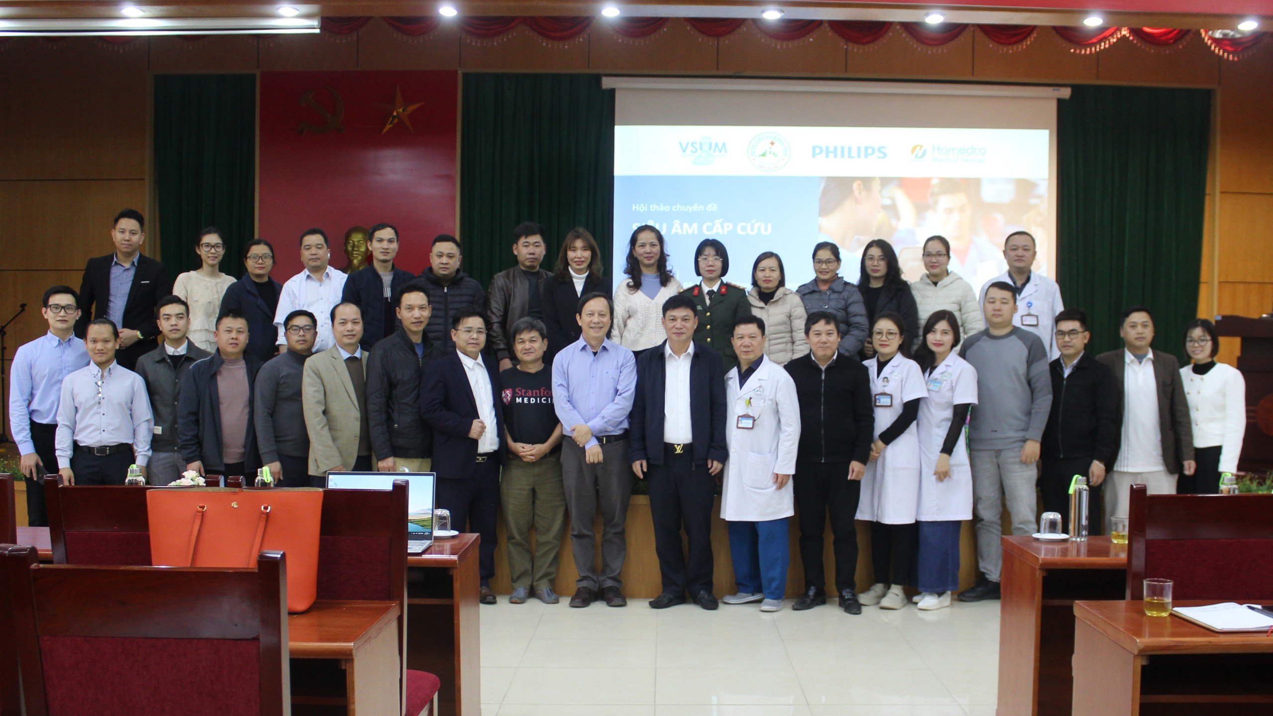 Chi hội Siêu âm Việt Nam tổ chức tập huấn chuyên đề và tặng máy siêu âm tại Hà Giang