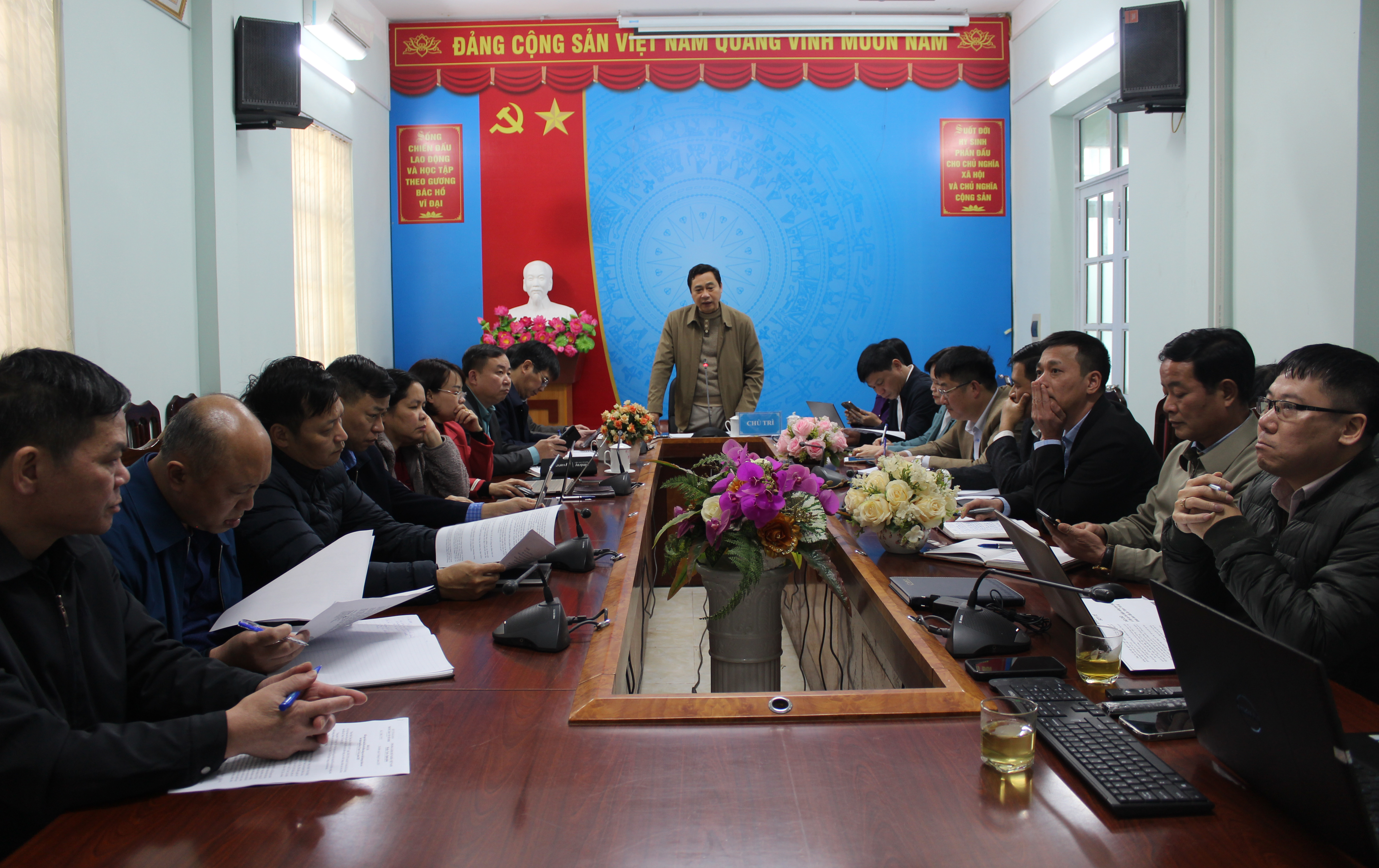 Hội nghị trực tuyến triển khai Đề án thí điểm nâng cao chất lượng chăm sóc sức khỏe ban đầu tại Trạm Y tế xã trên địa bàn tỉnh Hà Giang năm 2024