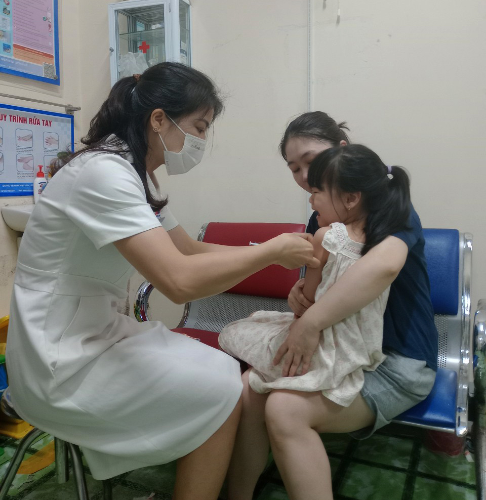Tiêm vắc xin là biện pháp hiệu quả để phòng, chống các bệnh truyền nhiễm