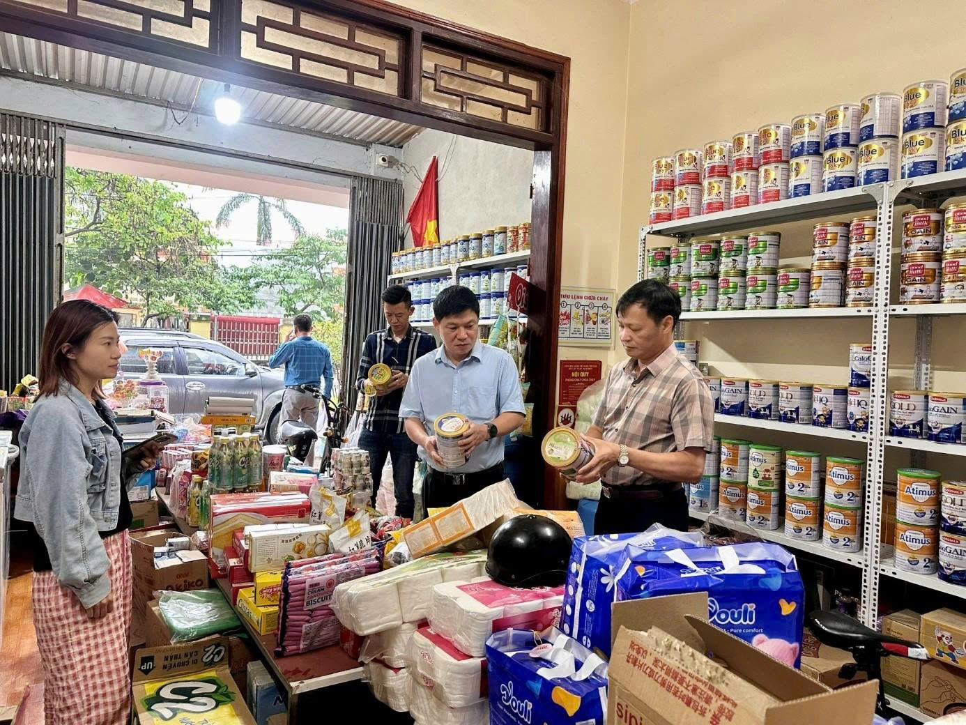 Kiểm tra hậu kiểm Tháng cao điểm đối với các cơ sở sản xuất, kinh doanh thực phẩm trên địa bàn tỉnh
