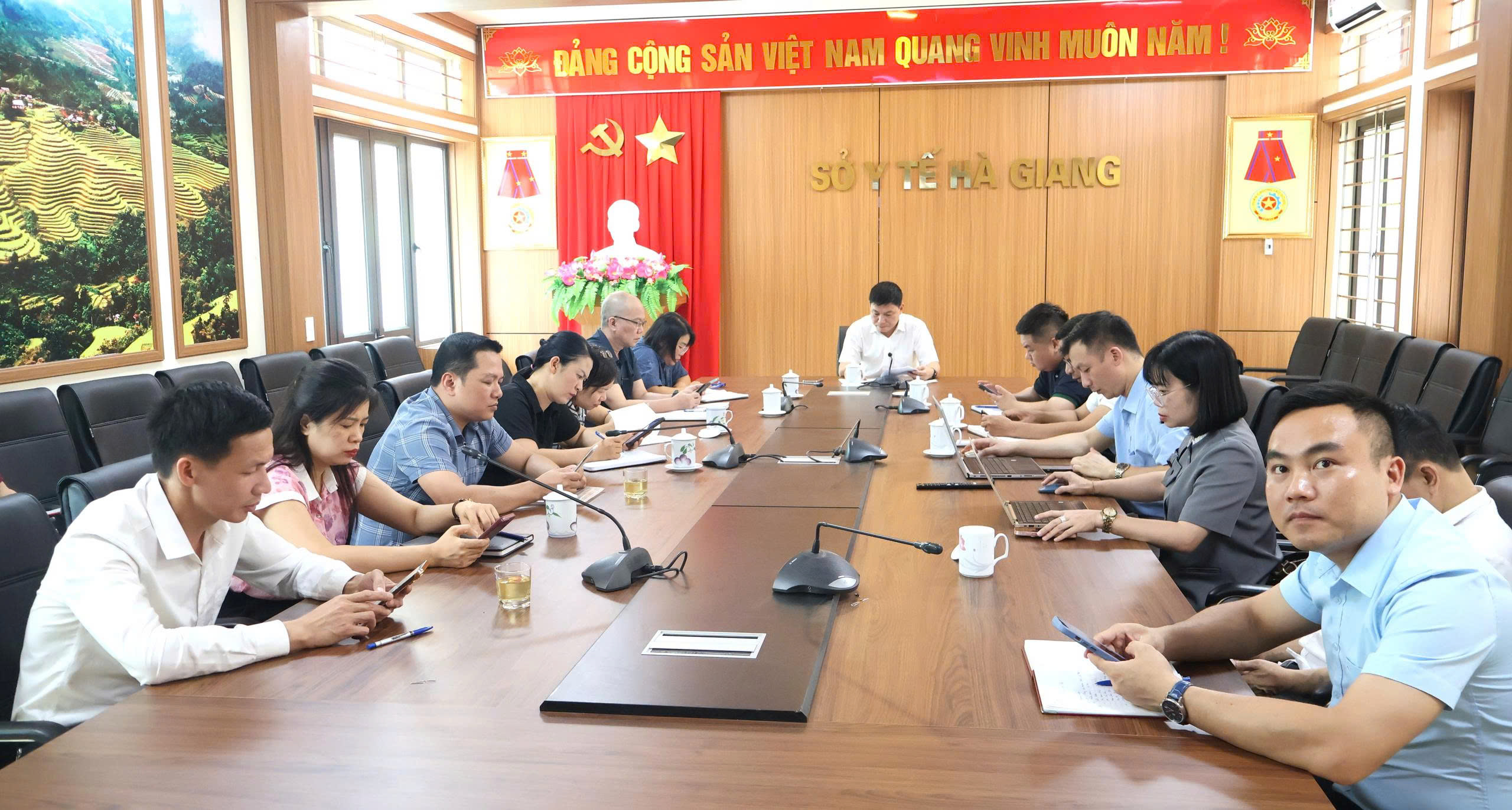 Các đại biểu tham dự tại điểm cầu Hà Giang.
